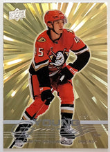 Load image into Gallery viewer, 2025-26 Upper Deck Extended 12 Box MASTER Case : Team Select #21
